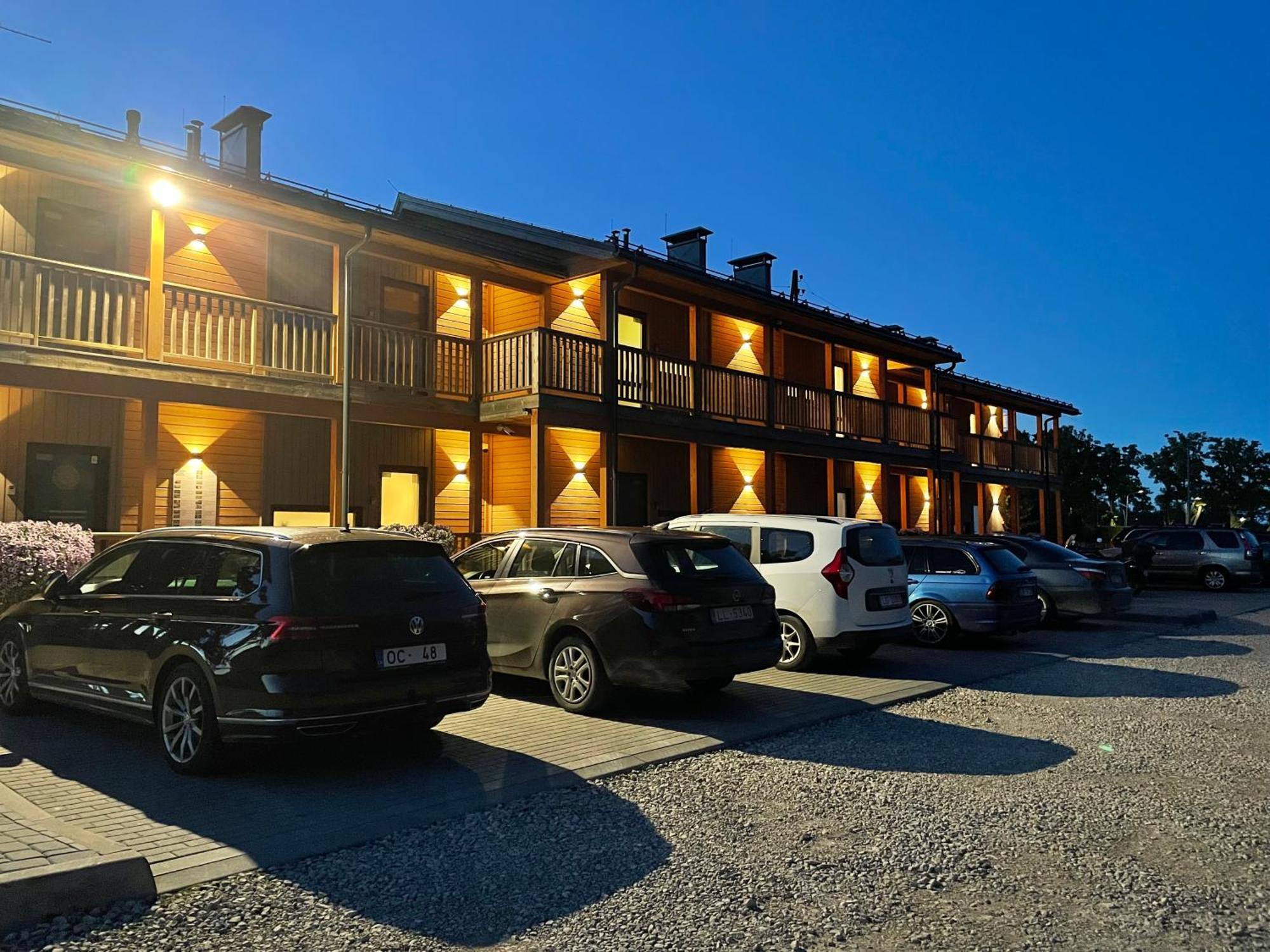 Bestes apartamenti Koceni Extérieur photo