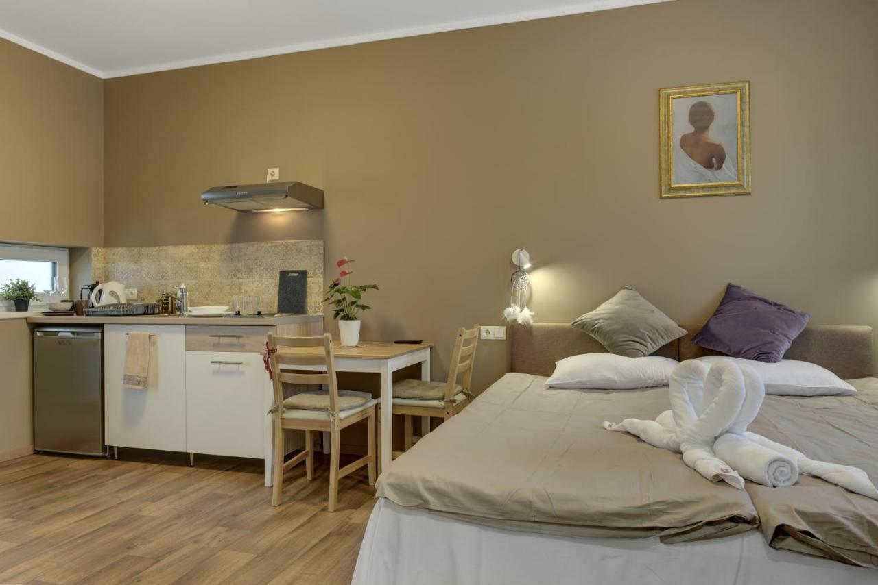 Bestes apartamenti Koceni Extérieur photo